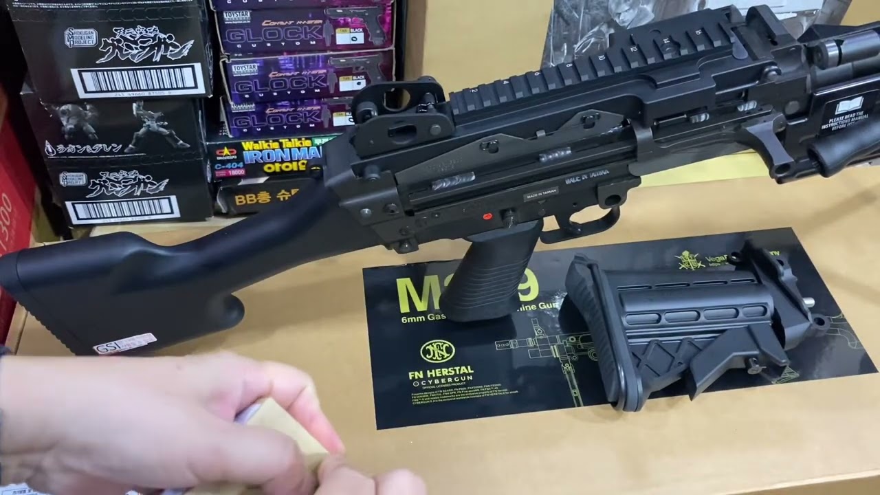 [건탱크] VFC M249 GBB 간단개봉기입니다.
