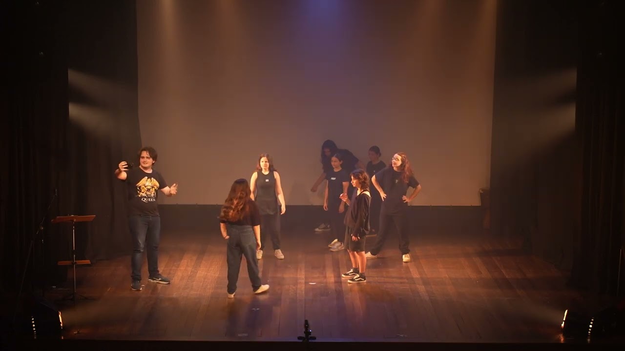 Teatro em Inglês - Juvenil (9ª Mostra LAB)