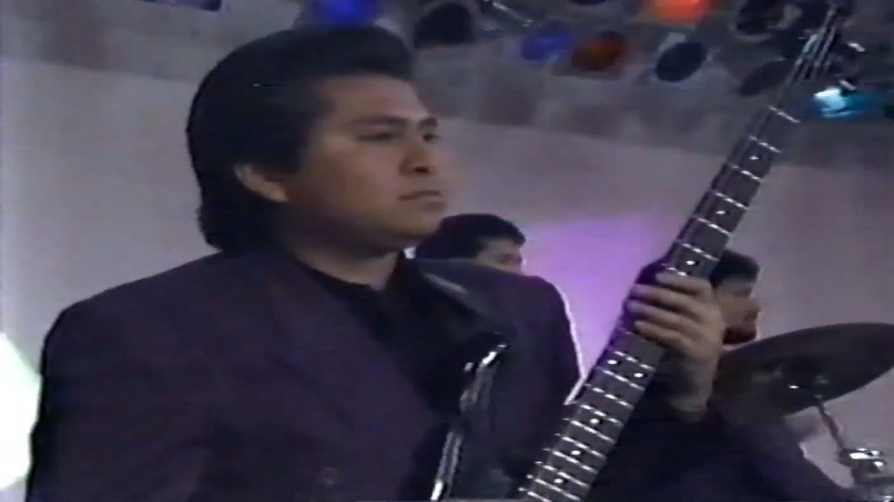 Aquí tocando el bajo con el maestro Aniceto Molina 1993!