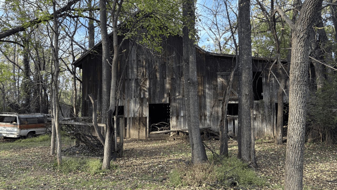 Exploring Abandoned Barn + House Remains