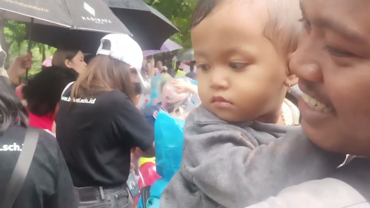 Jalan jalan Ke Kebun Binatang Surabaya bersama Mbak Ida dan Mas Mandor🤗😊