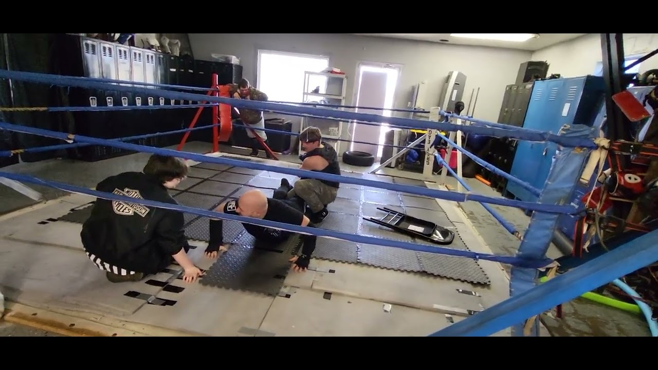 EBBW: Holiday of Horror: *BEST OF 5 SERIES* Match 2: I Quit Match: Militia v.s. Jay