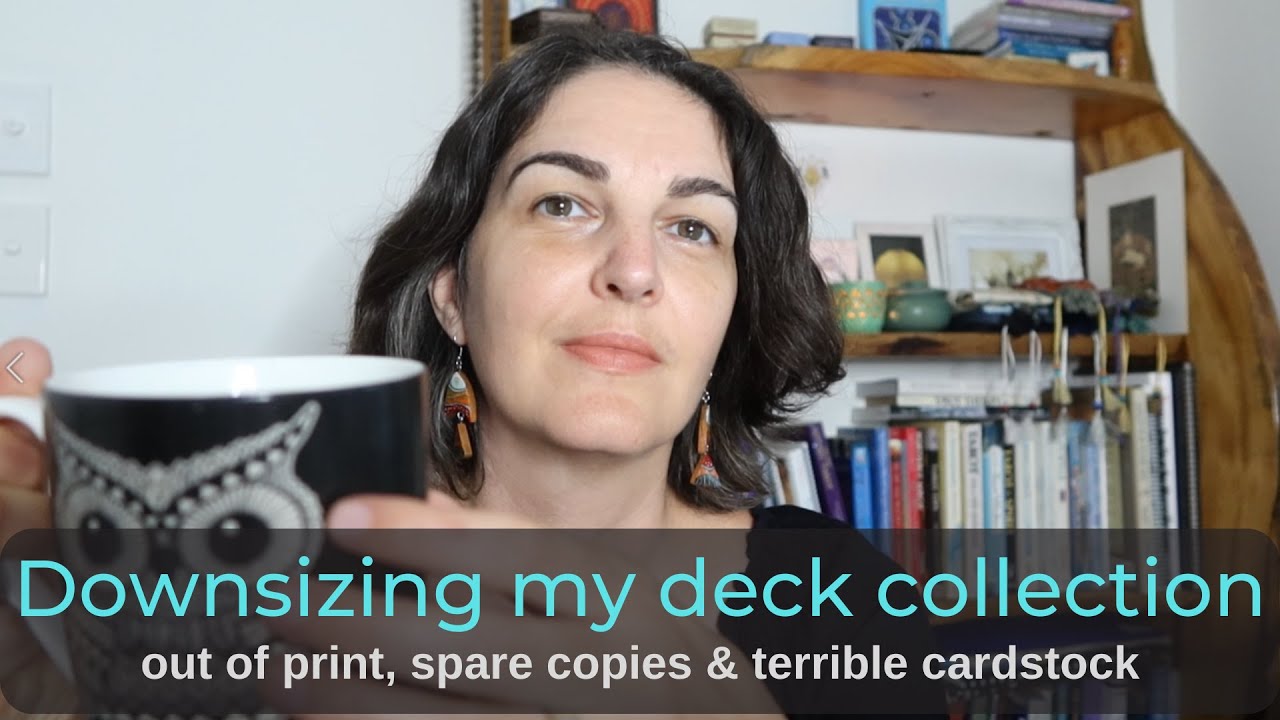 Downsizing my tarot collection - what decks I let go of in 2022 and why #tarotreader