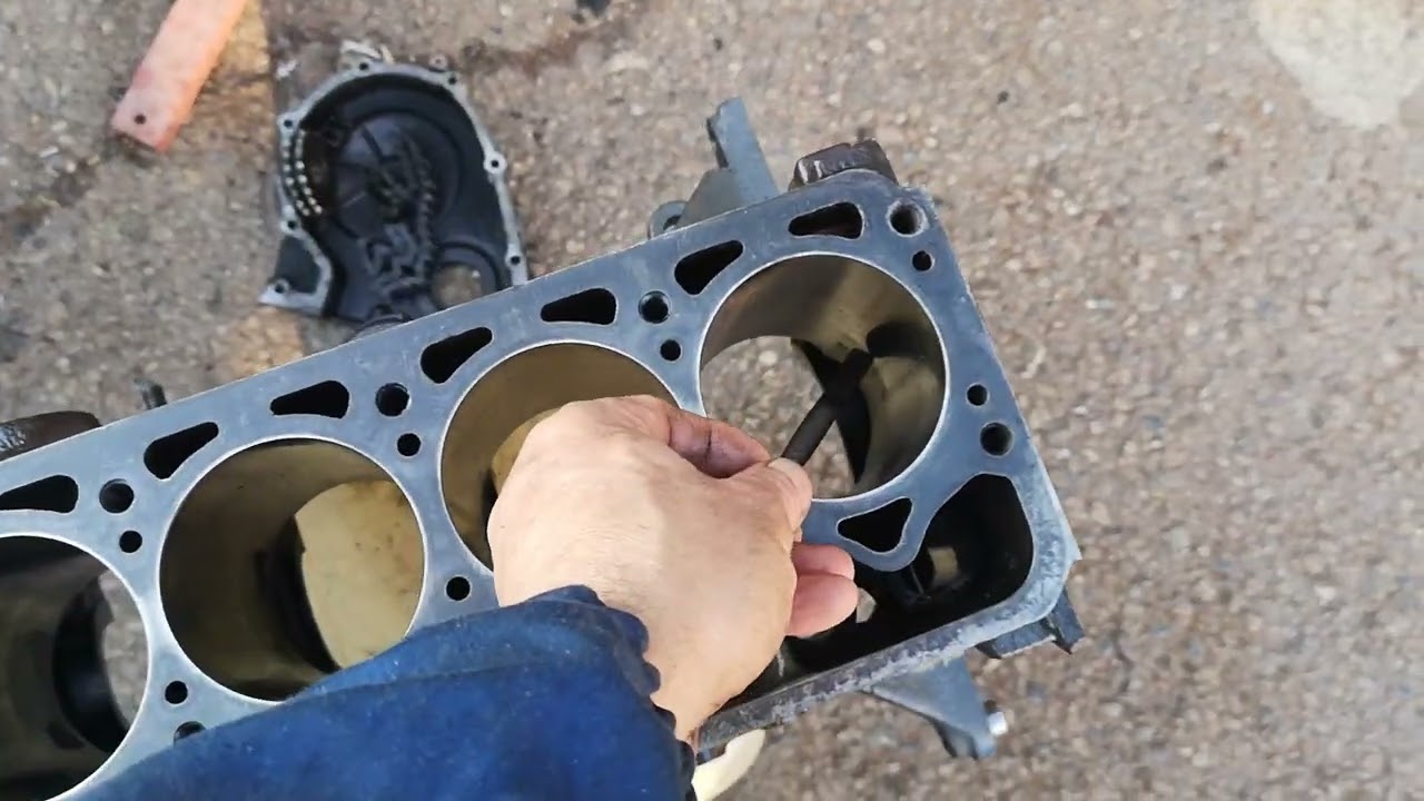 Fiat 238... Motore cotto e rotto! (parte 5) Testata e blocco cilindri