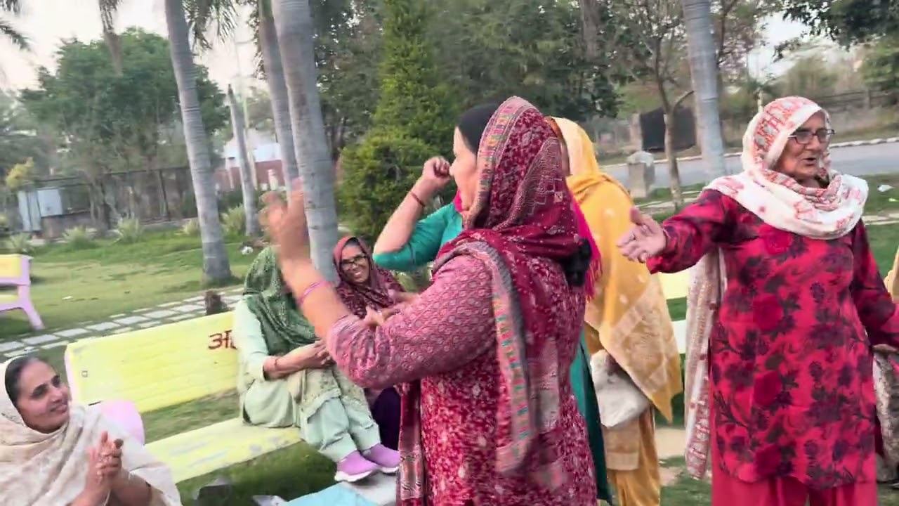 तुम छोरियों घर जाओ #sabscribe #dance #haryanvibhajan 