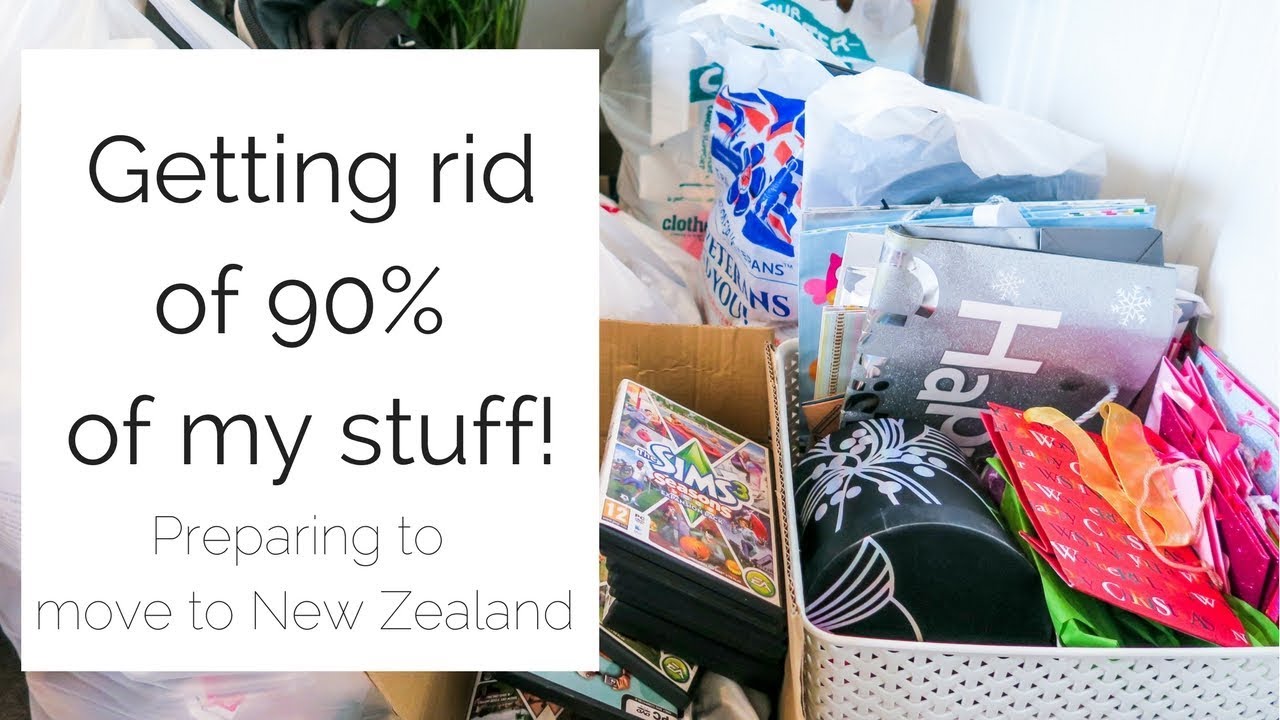 Decluttering Everything I Own!  | Moving To New Zealand | Journey To Minimalism