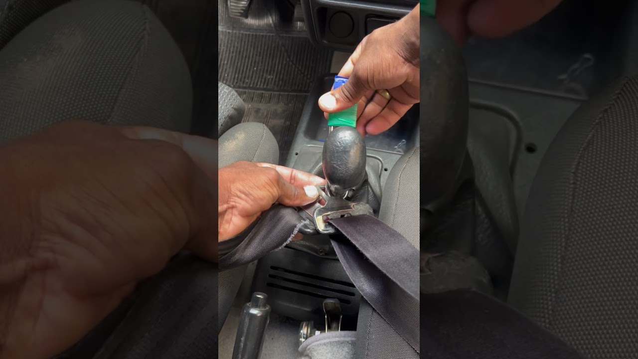 Driver revealed unbelievable safety technique #USAConstruction #CarSafety #DriverTrick