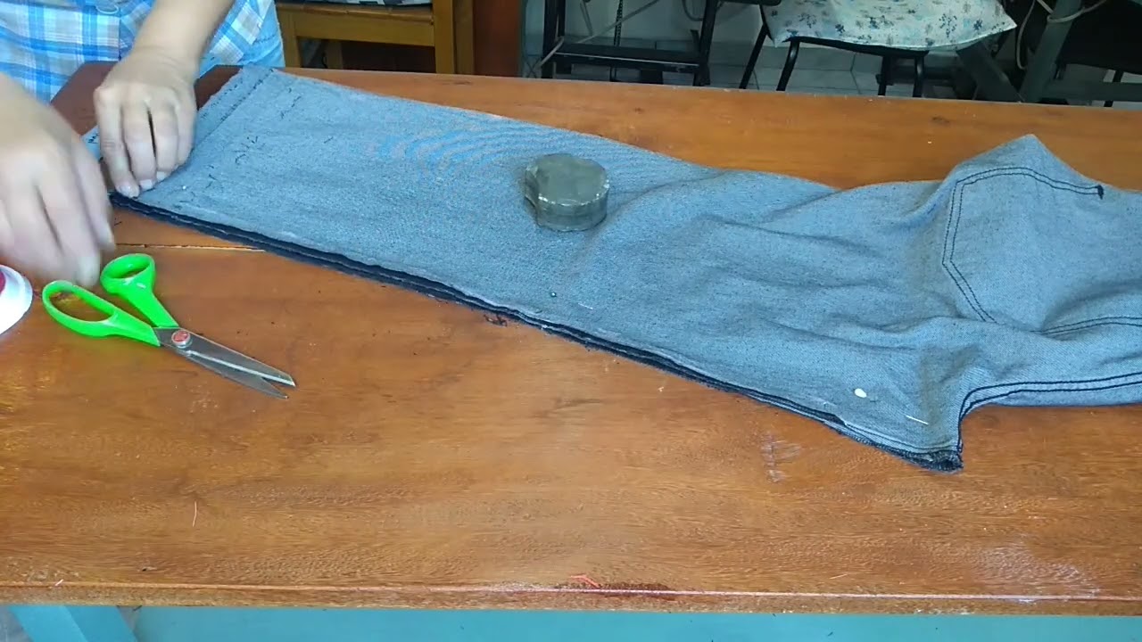 @Dica Como Apertar#perna de#calça#Jeans( vídeo n,1 )