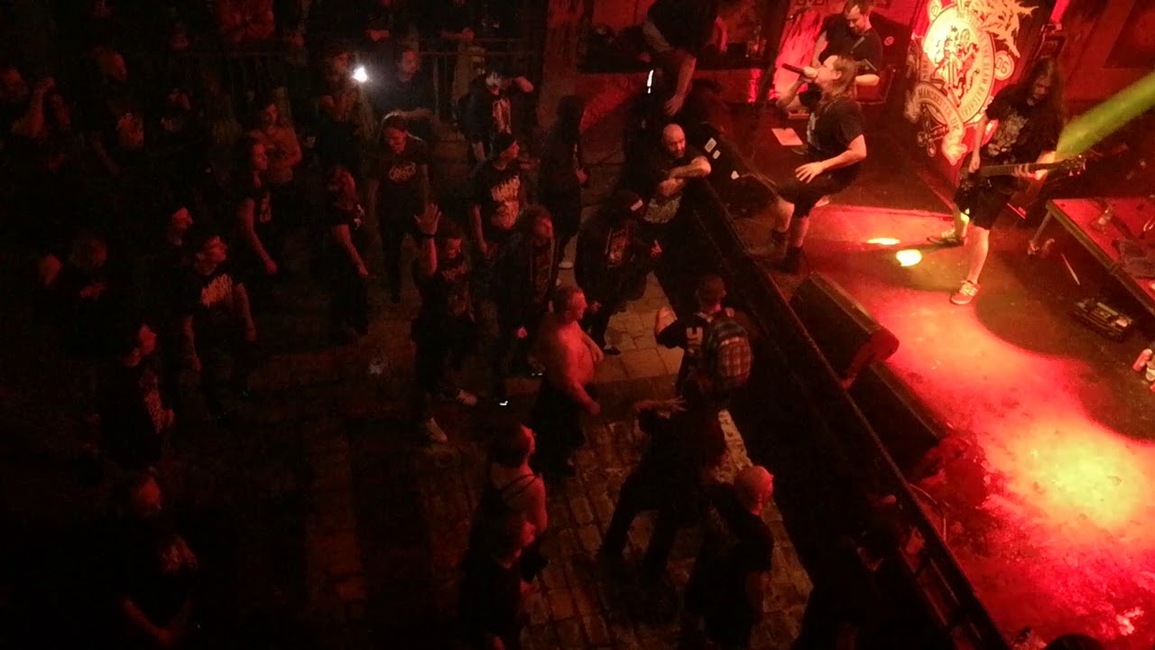 Ingested-The Divine Right Of Kings (live in Collosseum)