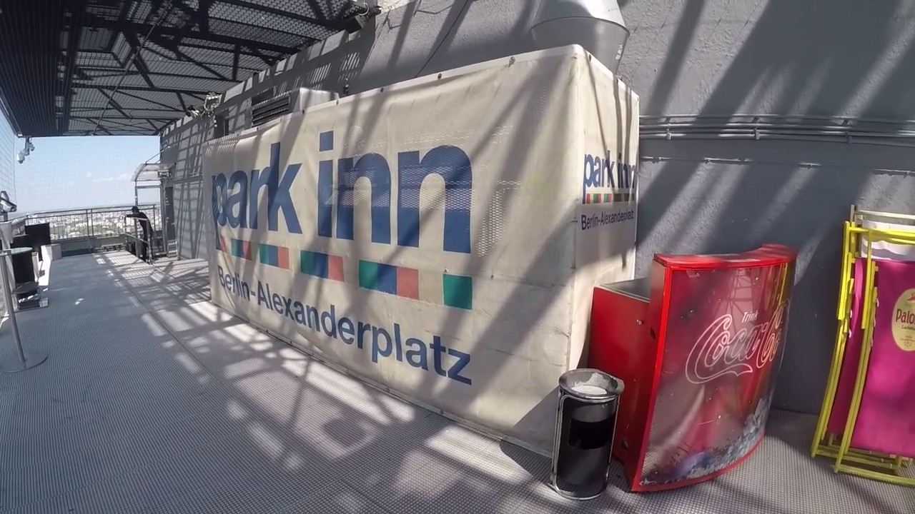 #Dachterrasse mit  #Blick &uuml;ber  #Berlin  aus 150 Meter H&ouml;he,  #Alexanderplatz  #ParkInn