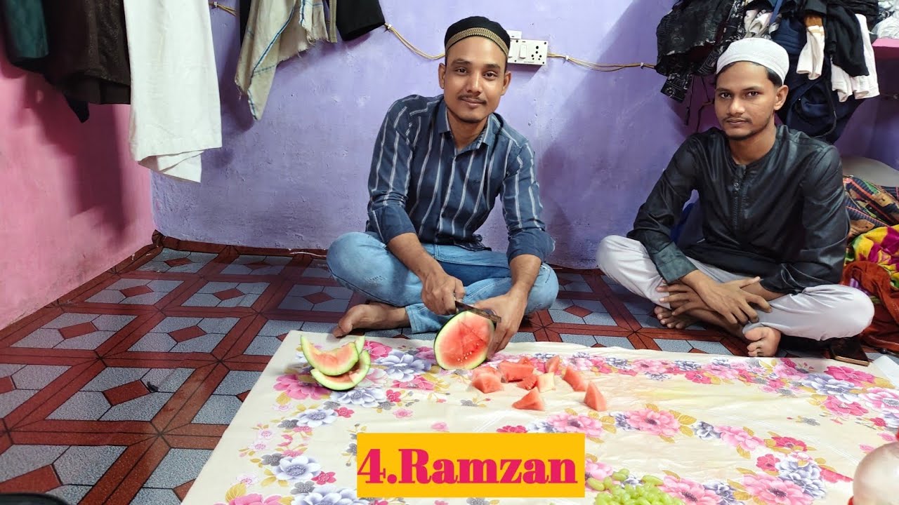  4 Ramzan ki iftari room mein 🍉#youtube 🍒