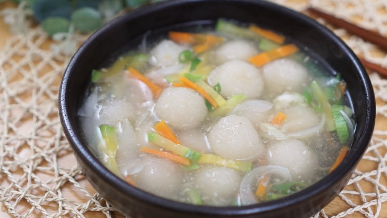손 많이 간다는 감자옹심이 생각보다 만들기 쉽고 맛있어! [램블]