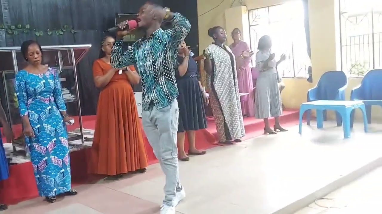 El Gibbor Praise Team - Umenipendelea 