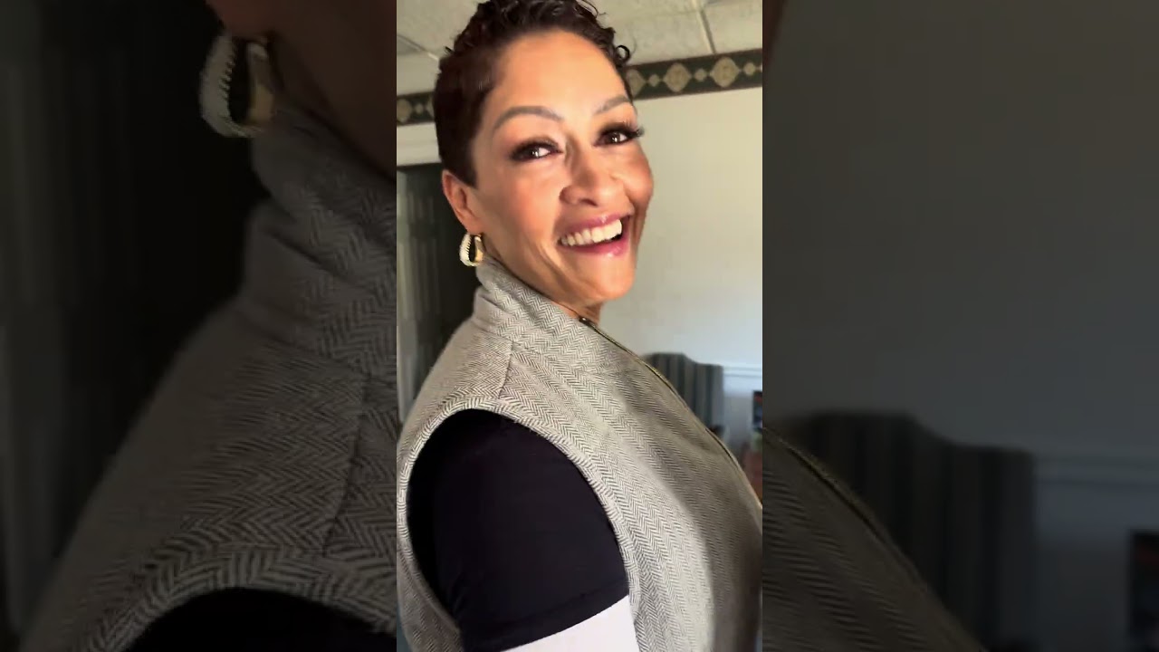 Watch Diesel Surprise Angelina!