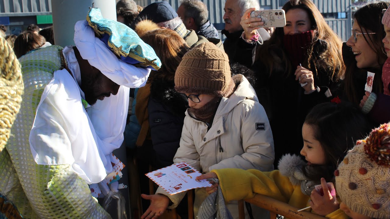 Llegada de los Reyes Magos a la estación de tren de León 