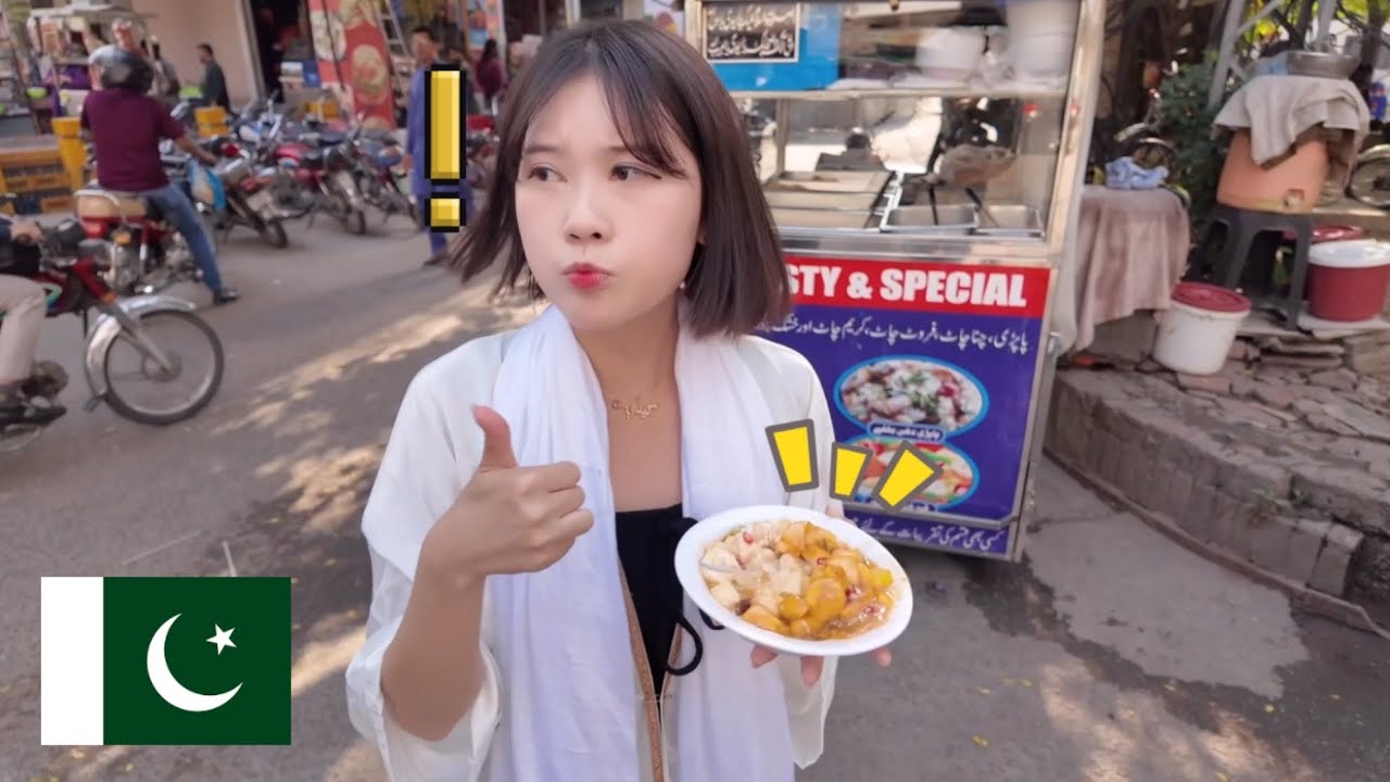 Pakistani Street Food - The BEST CHICKEN BIRYANI 🇵🇰🇰🇷!!