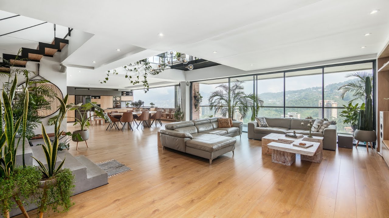 Moderno penthouse dúplex amoblado para venta en El Poblado - Medellín