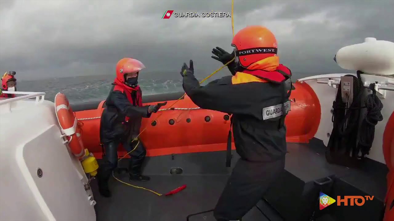 Guardia Costiera - Addestramento con tecnica Hi-line per l'Aerosoccorritore Marittimo - www.HTO.tv