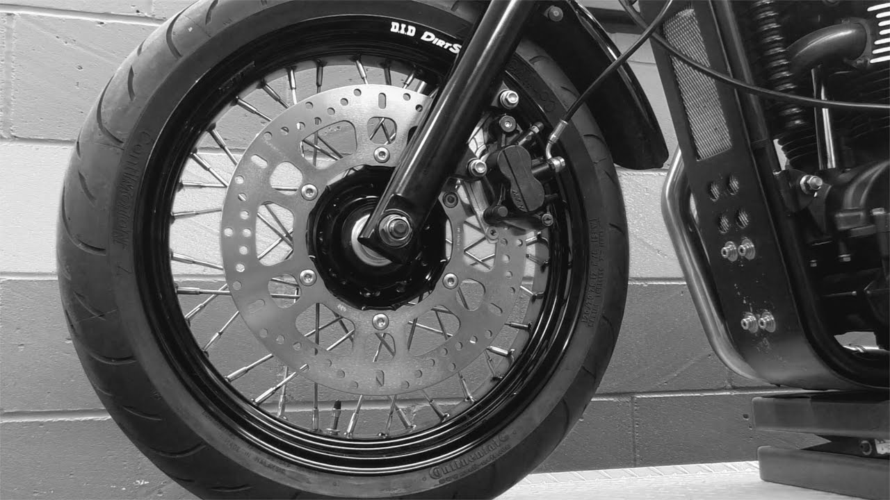 Гараж Делбоя, Triumph Bonneville, усовершенствованный передний тормоз EBC и трос сцепления «Slink...
