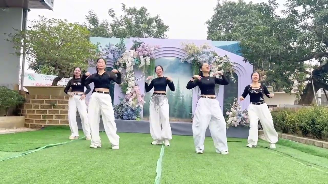 Nhảy mẫu TÌNH YÊU ĐẸP NHẤT 
