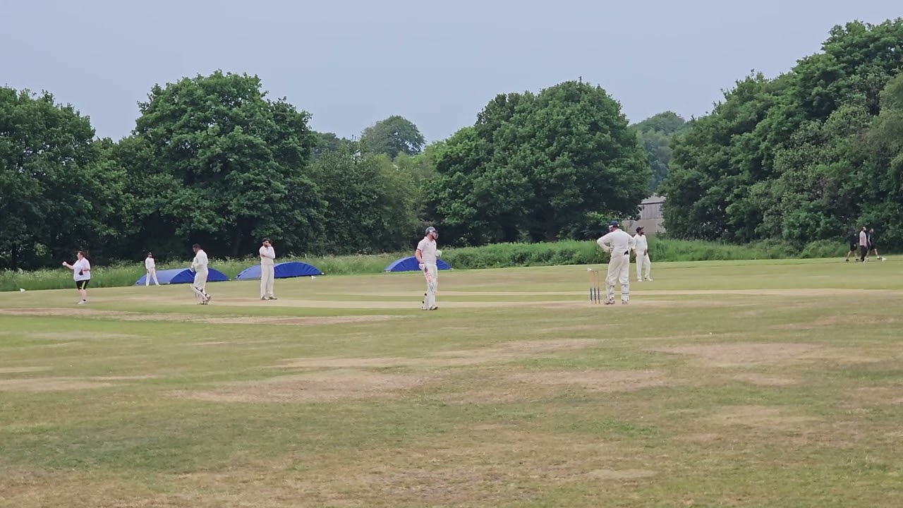 Highlights between Cookridge vs. Leeds Sikh quarter final ( Cookridge batting)