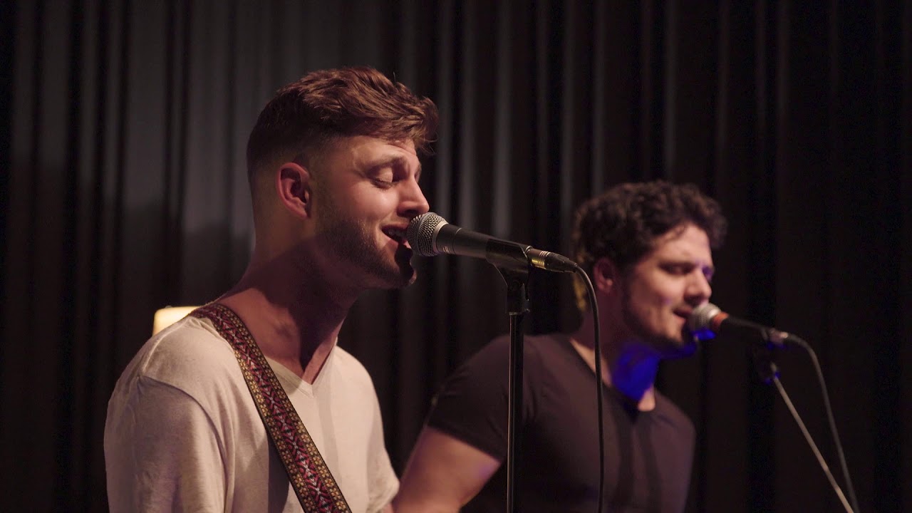 MAX APOLLO & Tobias Carshey - Needles and Guns (Unplugged)