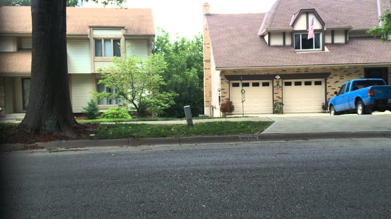 RX-8 with BHR Midpipe and Racing Beat Exhaust Pulling In