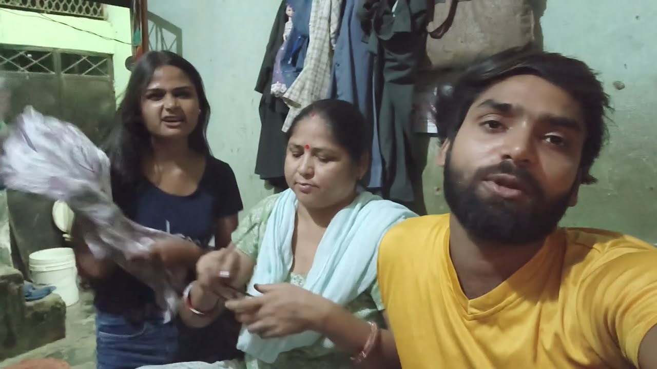 Priya Or Mere Khane Ke Peche  Ladai ho gye 🤣🤣#viral #vlog #trending #viralvideo #video #funny #masti
