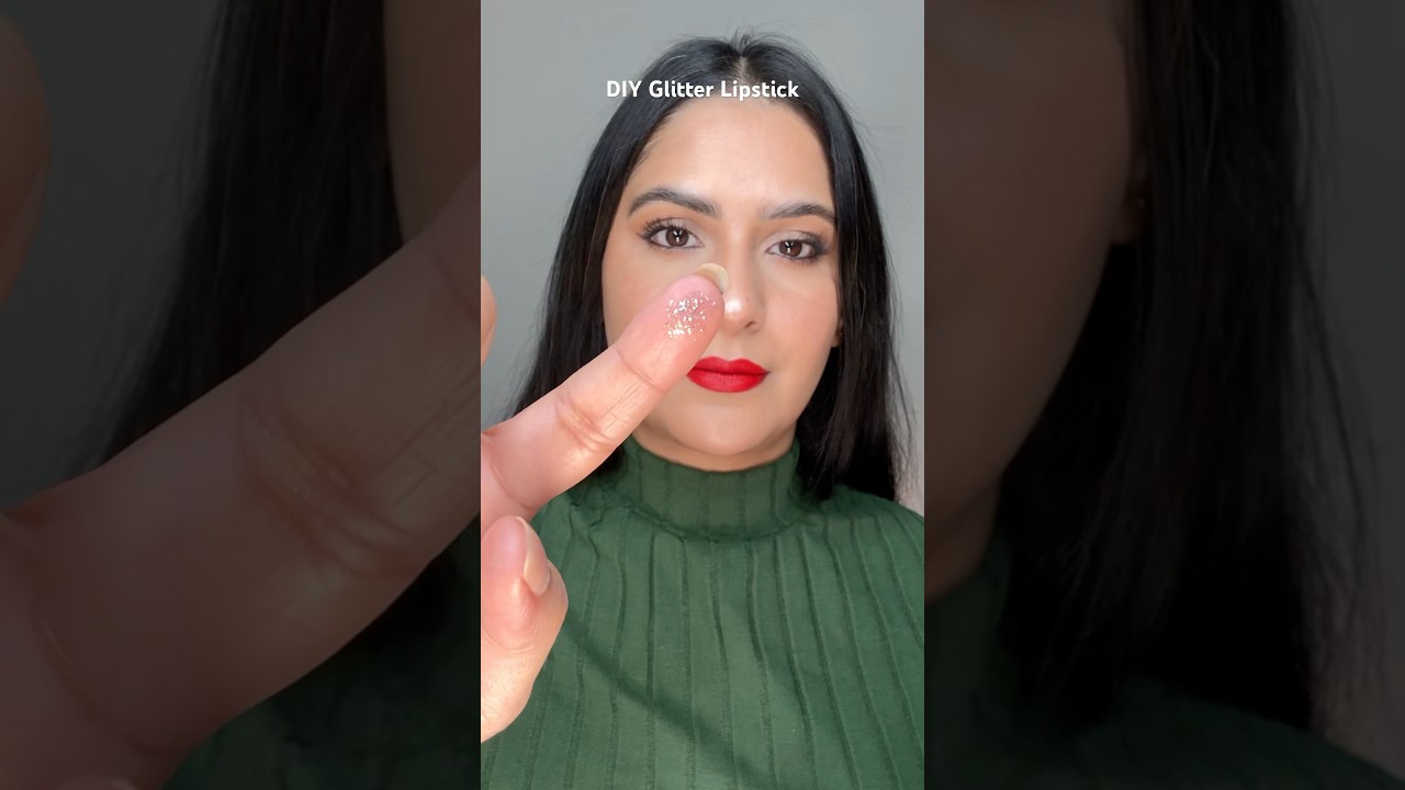 DIY Glitter Lipstick 😮 #redlipstick #glitterlipstick #glittermakeup #makeup #glitterlips #blush