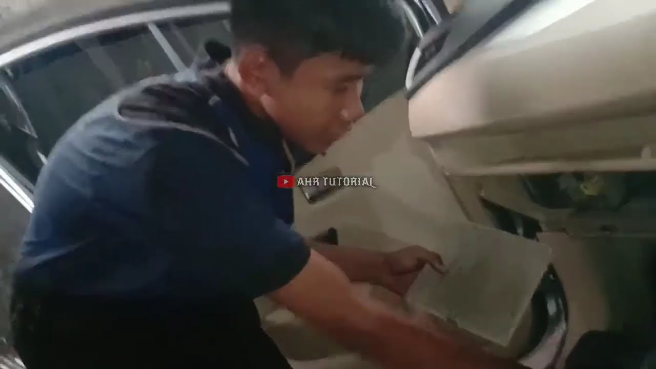 LETAK FILTER AC MITSUBISHI XPANDER