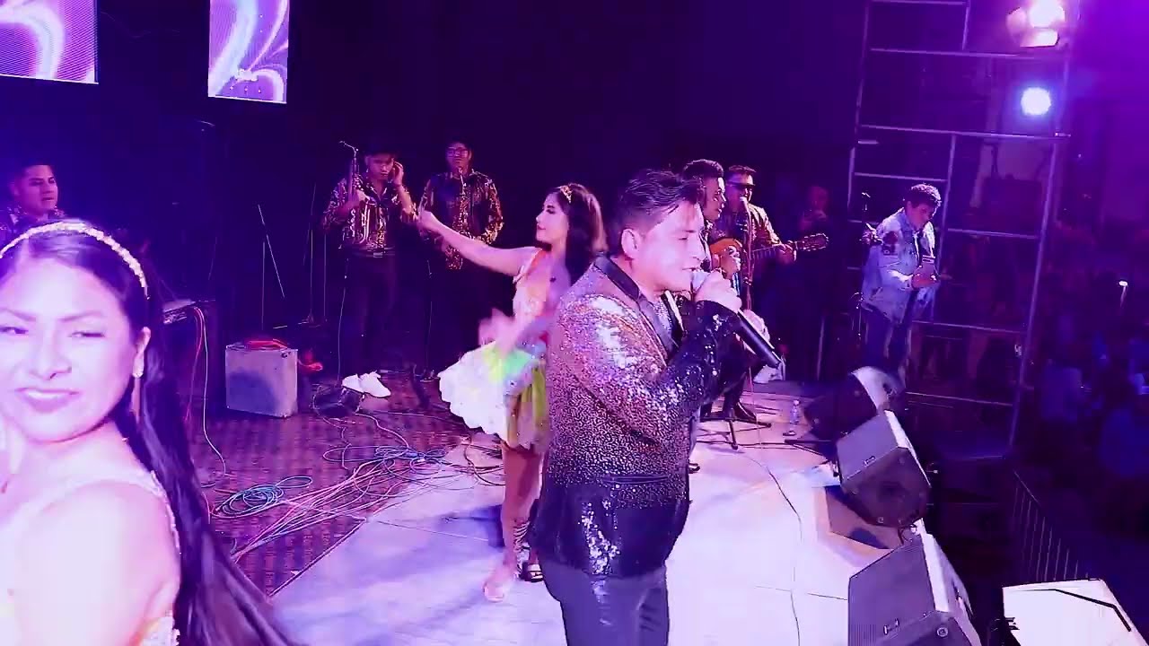 LA MALA SUERTE QUE ERES CASADA - EN VIVO / JHUNIOR LUJÁN