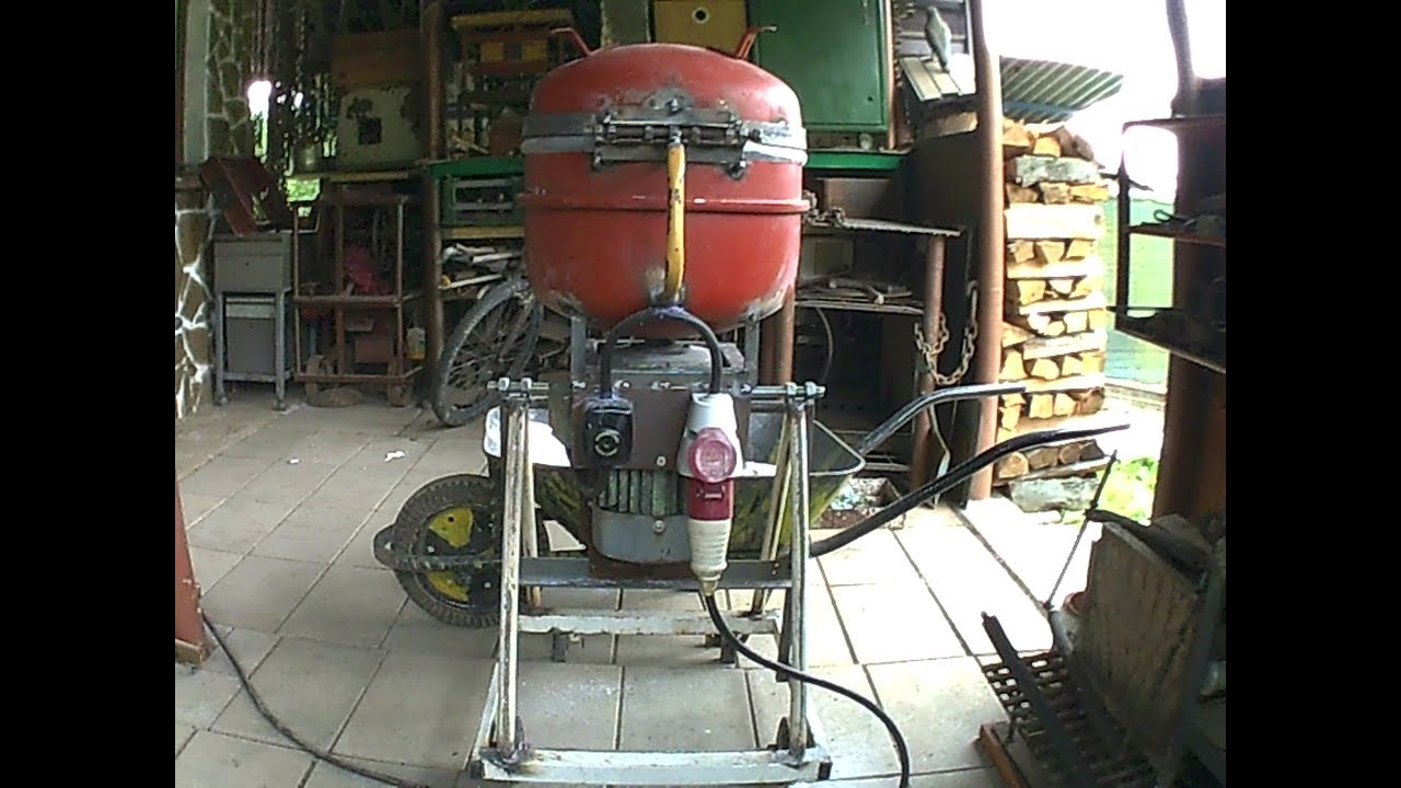 Making sand from the glass bottleS