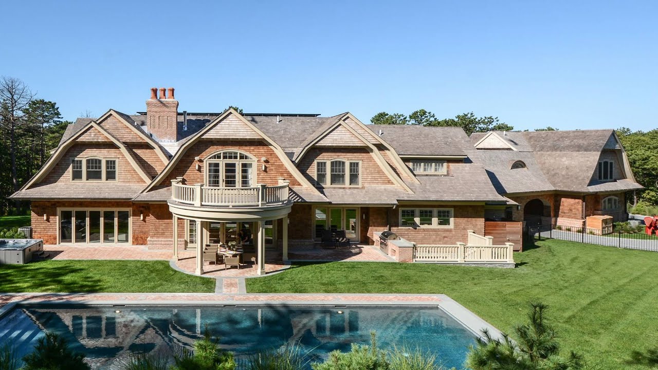 TOURING a $8.6M LUXURY HAMPTONS NY ESTATE w Ryan Serhant | 373 Little Noyac Path | SERHANT. Tour