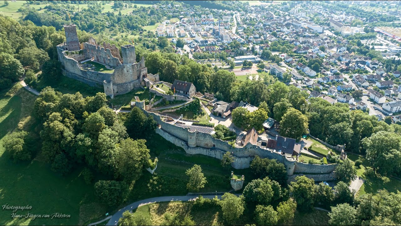 Grenzüberschreitende Archäologie auf der Burgruine Rötteln - Lörrach-Haagen (Lö)