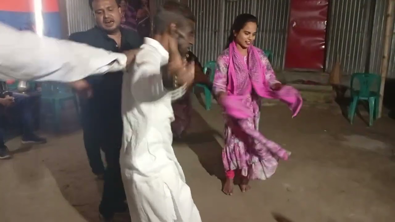 বিয়ে বাড়ির নাচ