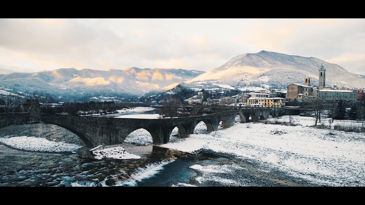 Tony Vise - A freezy winter morning - BOBBIO and VAL TREBBIA