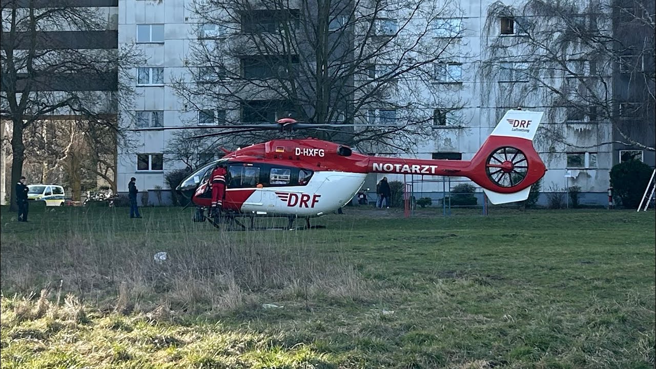 Christoph 100 landet in Spandau 