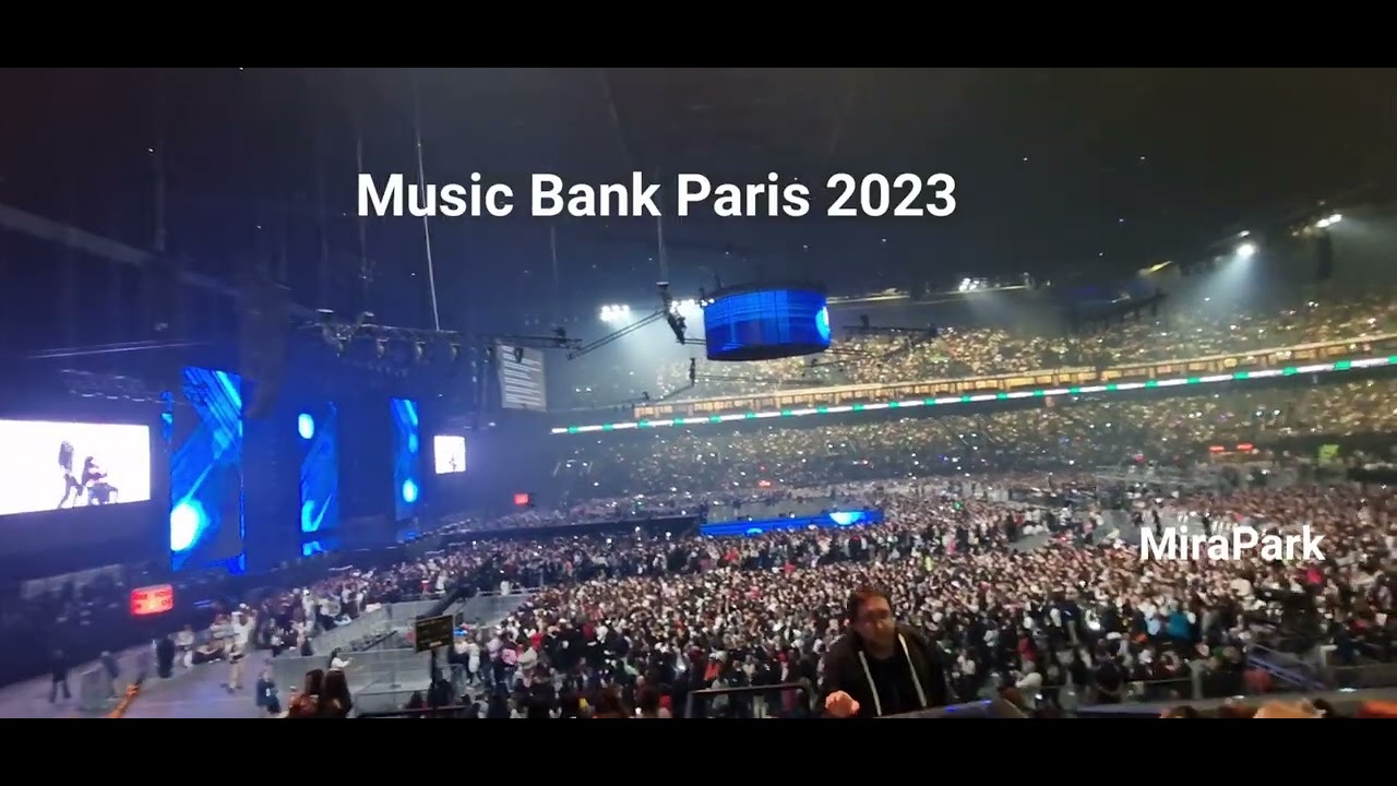 STAYs singing 'Maniac' at Music Bank in Paris