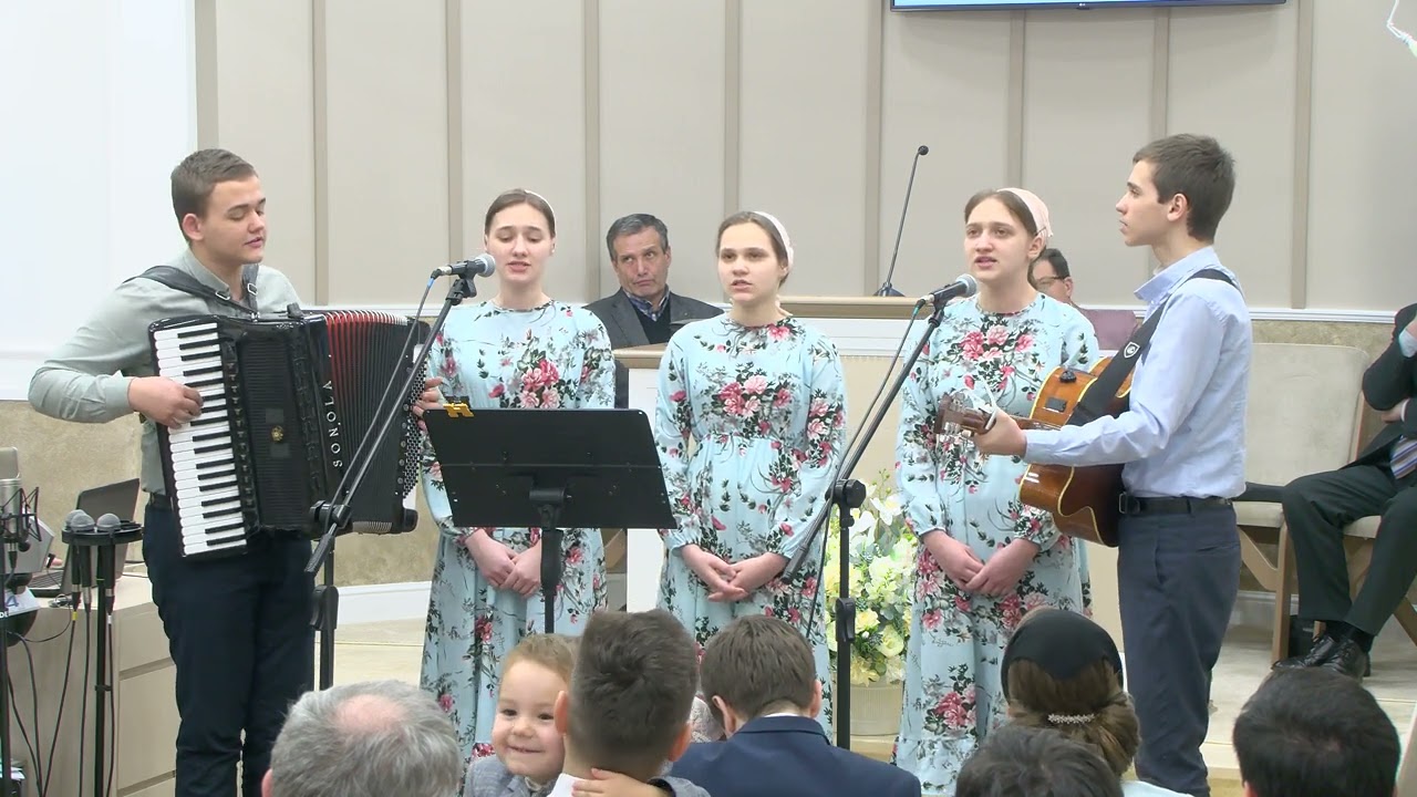 Fraţii Tomuş...Secerişul este mare lucrători sunt puţini