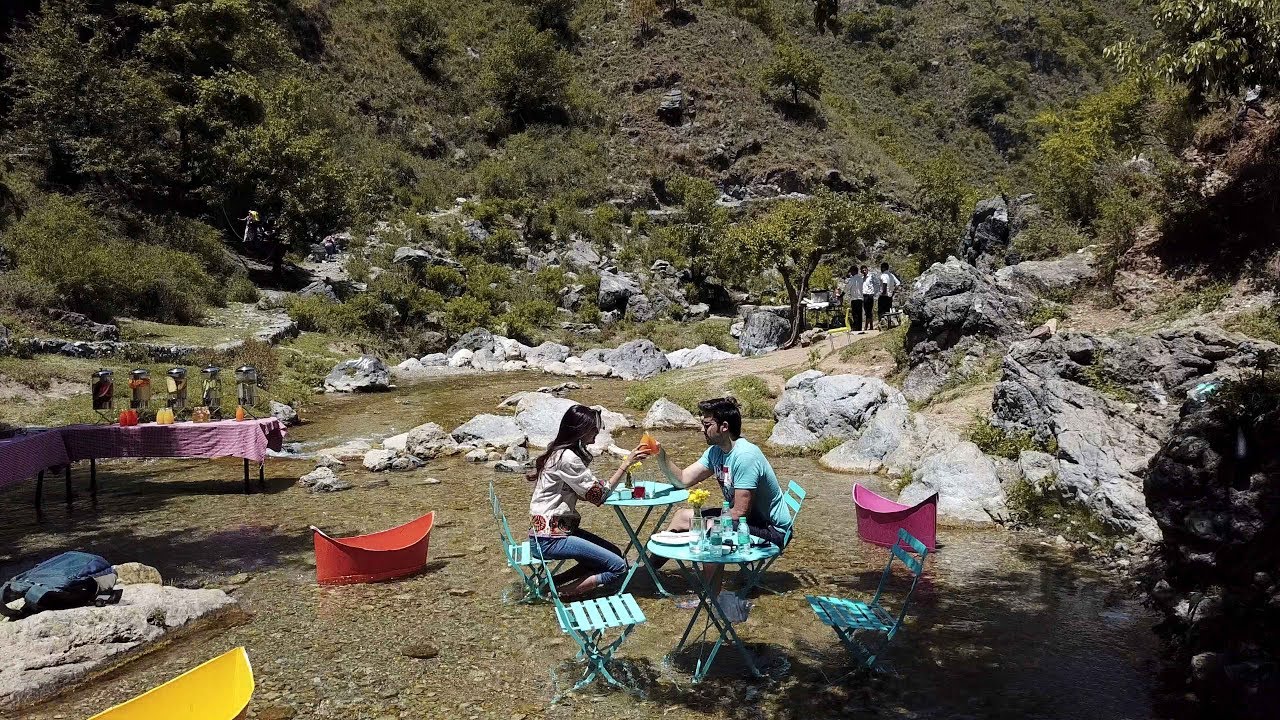 Vlog day 3 - Breakfast at the stream ( Parth Samthaan and Erica Jennifer Fernandes )
