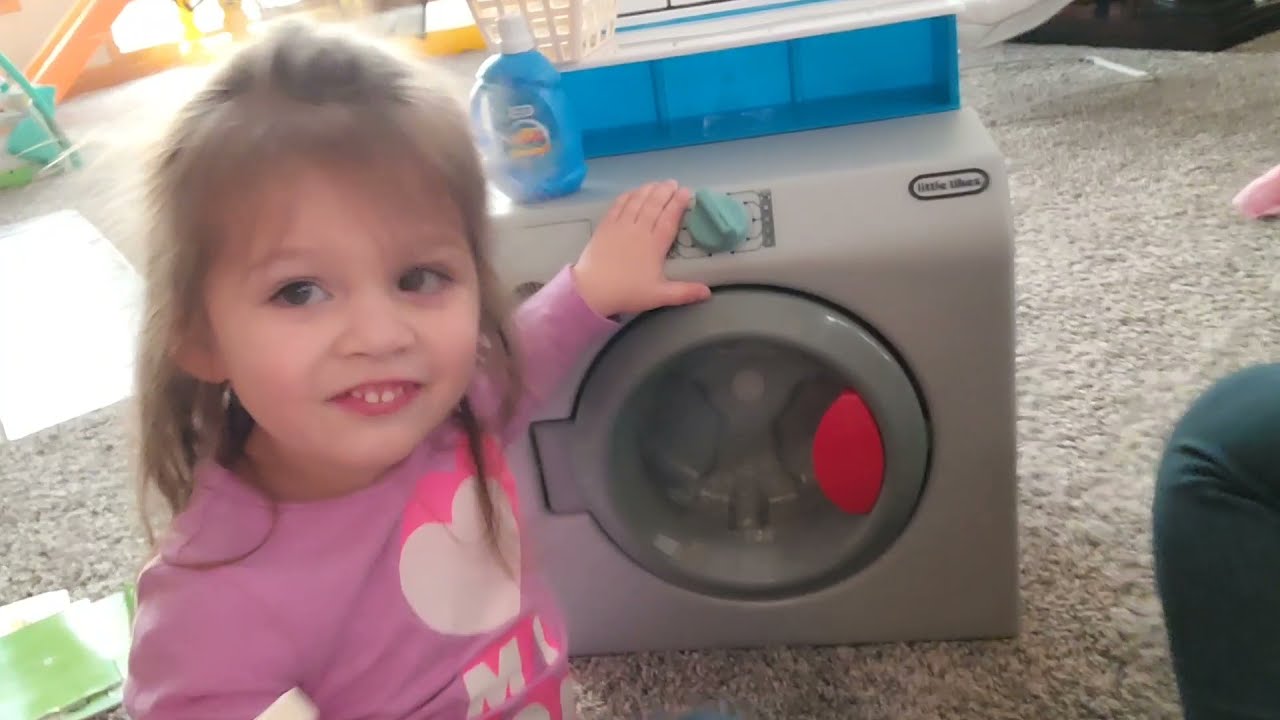 Toddler does her own laundry with her Little Tikes Washing machine!!!