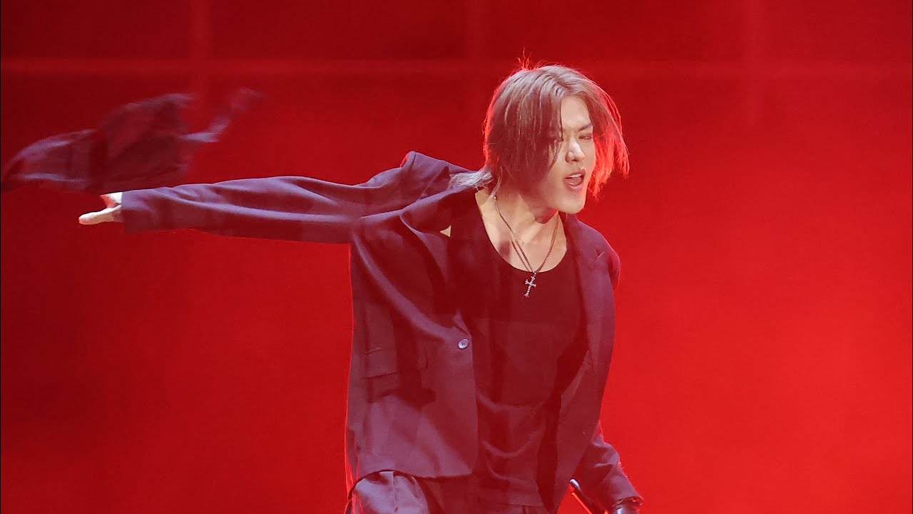 Юта из NCT присоединился к обратному отсчету на мероприятии «One Bangkok Countdown Celebration 20...