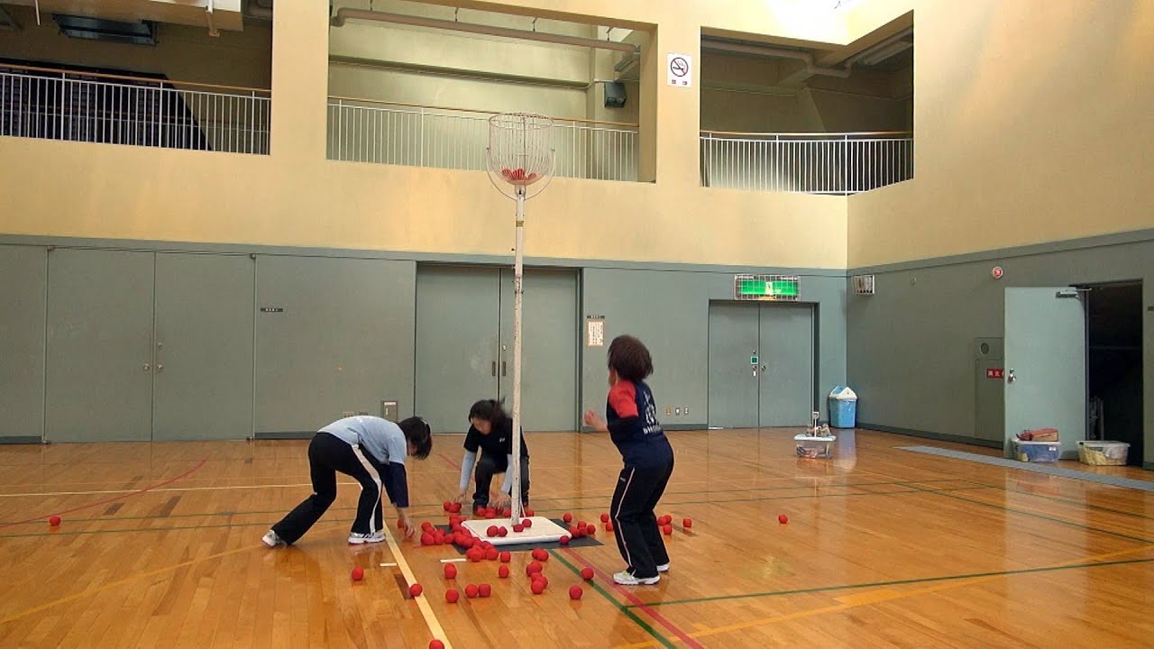 ほかの組に負けたくない！　玉入れ必勝法！
