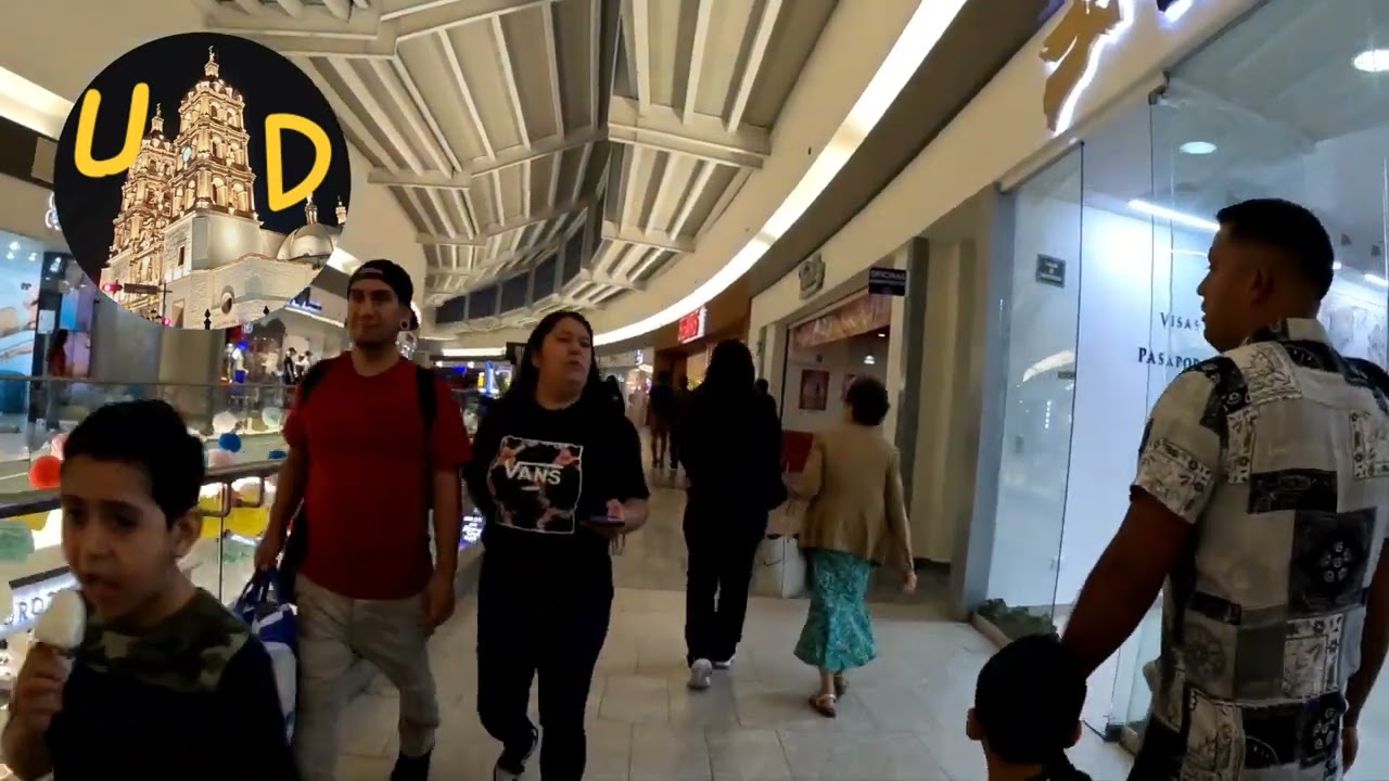 UN poco de lo que hay EN EL CENTRO COMERCIAL PASEÓ DURANGO GALERÍAS 18 AGOSTO 2023
