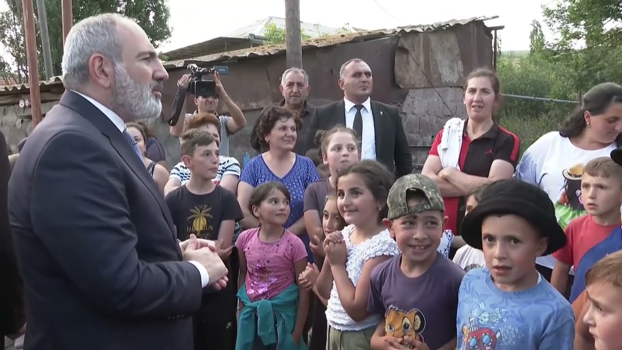 Ընթացքի մեջ են Ճամբարակ-Վահան ավտոճանապարհի 5,7 կմ հատվածի հիմնանորոգման աշխատանքները
