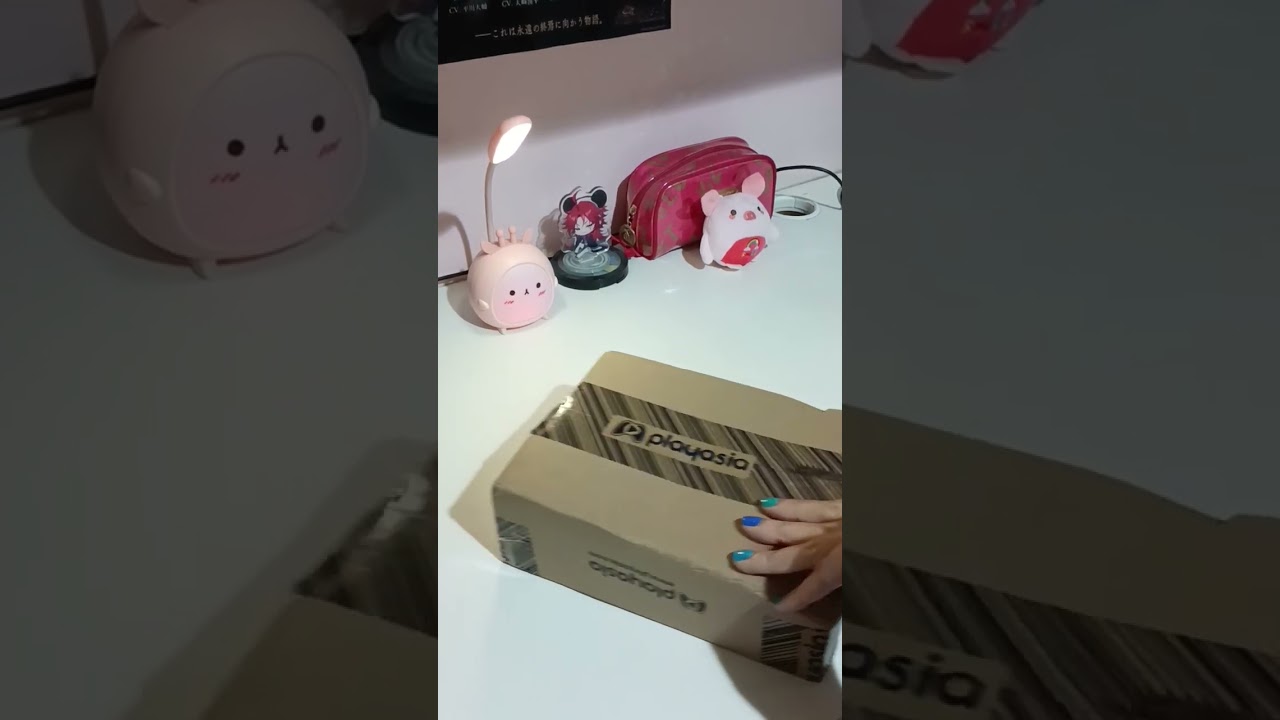 Unboxing otome games!