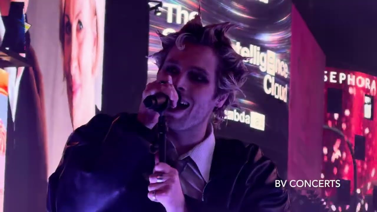 5 Seconds of Summer - Times Square Pop Up Concert (11/19/25) (4K HDR)