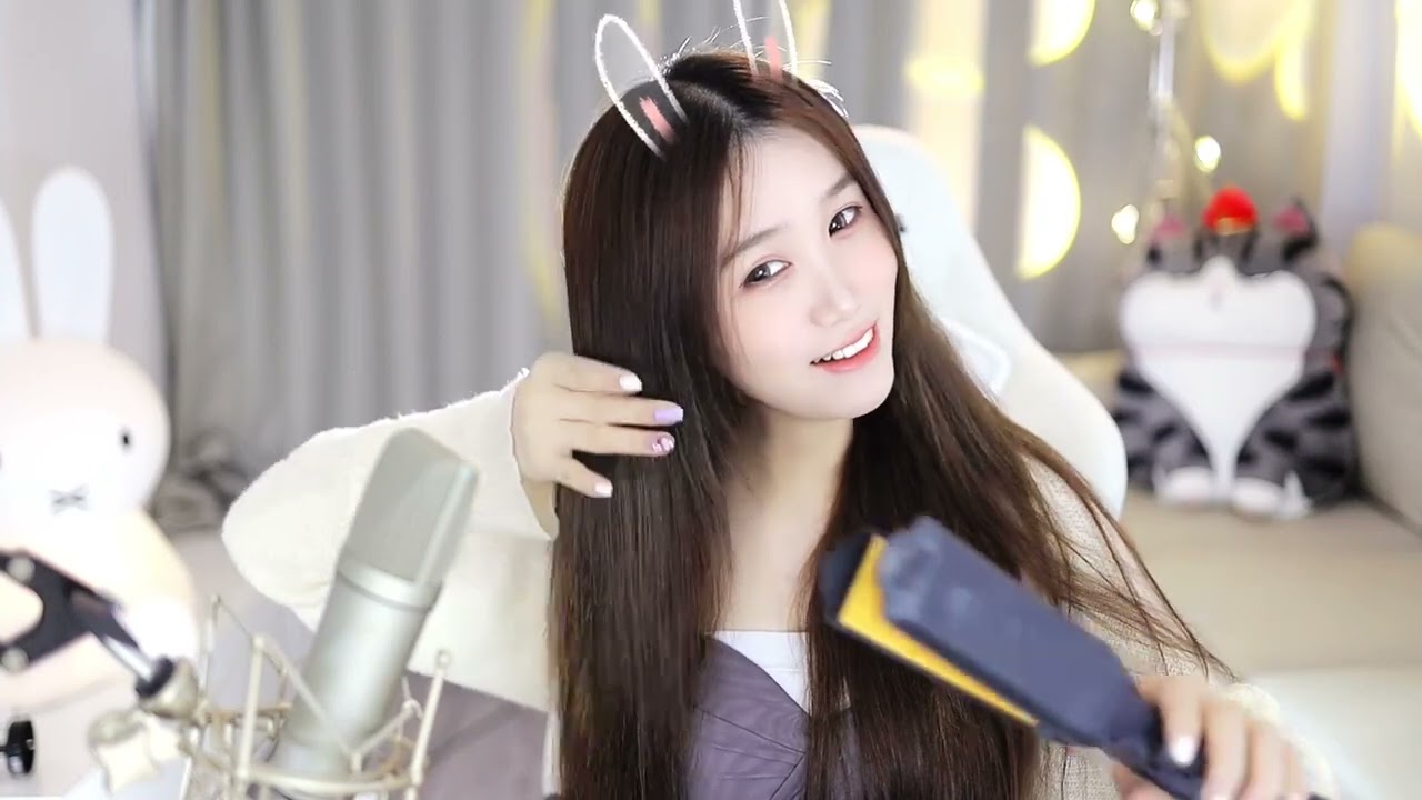 2023 03 31 20 00 17夏菲 四川第一美女正在直播