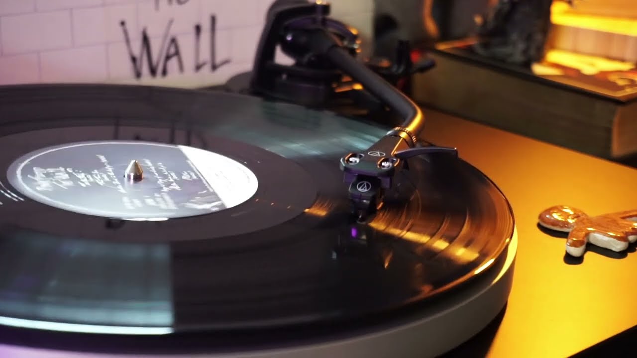Pink Floyd - Another Brick In The Wall (Part 1, Part 2), The Happiest Days Of Our Lives - vinyl play