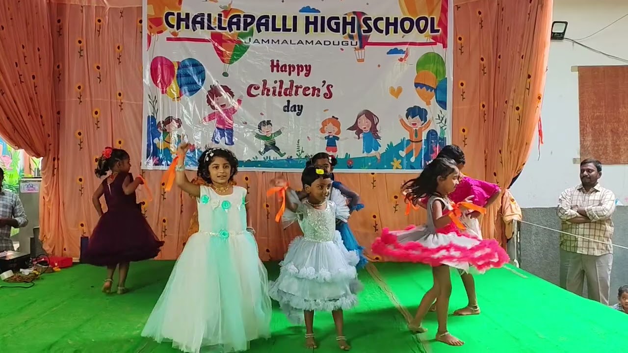 Chittiyaan Kalayaan song performance by UKG Students Challapalli High School JMD.